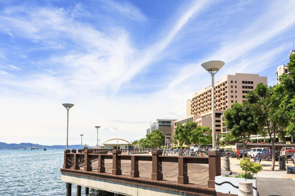 Seapark Condotel Hotel Kota Kinabalu Dış mekan fotoğraf